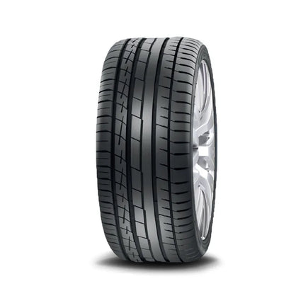 Accelera IOTA ST-68 275 40 R20 106Y XL