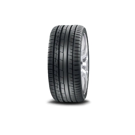 Accelera IOTA ST-68 235 60 R18 107V XL